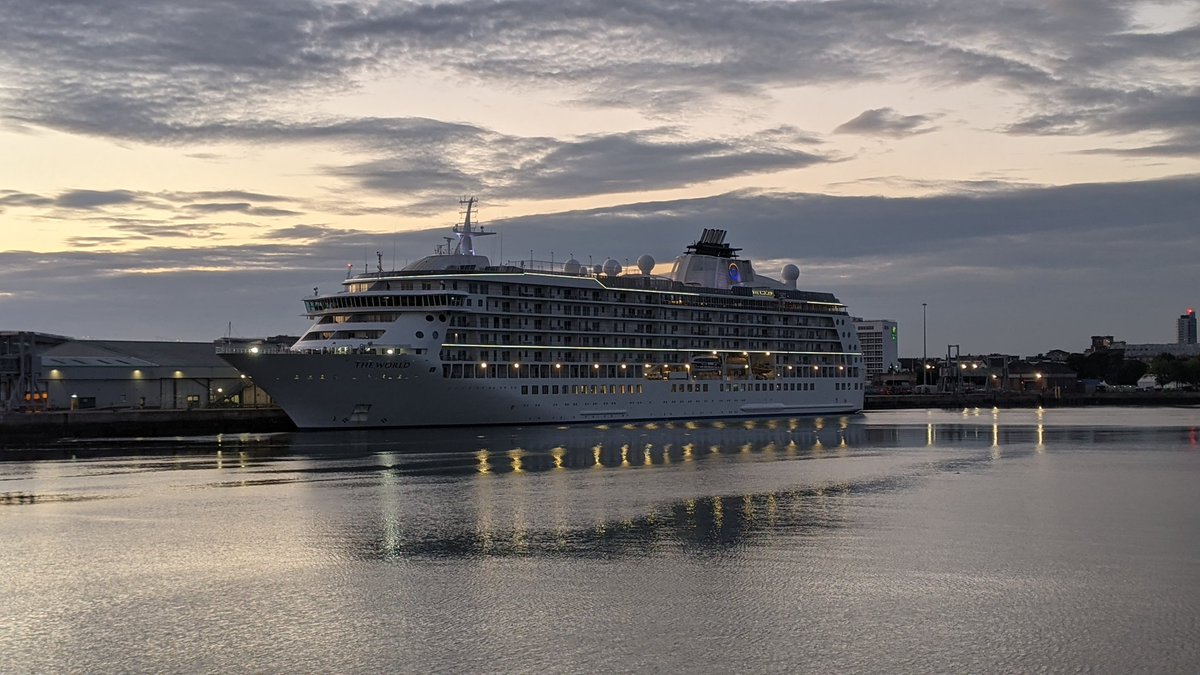 towing_man's tweet photo. Cruise ship "The World" in Southampton recently. An interesting one as it's a private residential cruise ship with large apartments to purchase. And of course one of the most iconic departing for New York, Queen Mary 2 https://t.co/UcHVX5cjHH