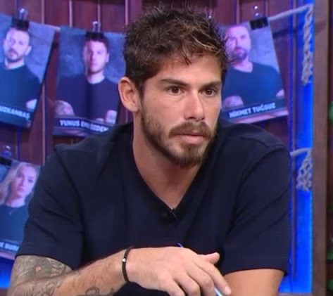 Survivor tarihinin tartışmasız en yakışıklı yarışmacısı aq