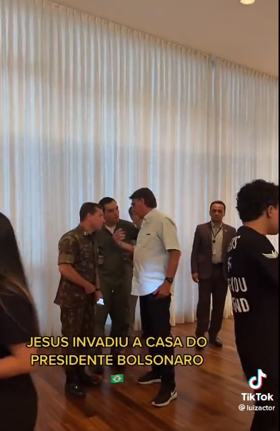pavarini's tweet photo. O interesse do inominável pela reunião gospel... https://t.co/9C4bZAH6HW