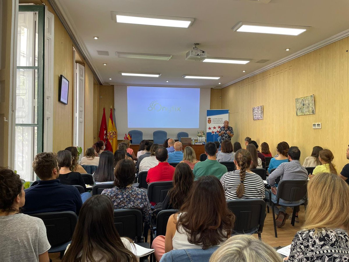 Hoy hemos disfrutado del taller práctico @AbalonAllpresan impartido por <a href="/bernabasas/">Bernardino Basas</a> al que agradecemos afectuosamente su presencia. Los profesionales de #Podología son esenciales e insustituibles en el abordaje de la patología ungueal del pie, personalizada a cada situación 👣