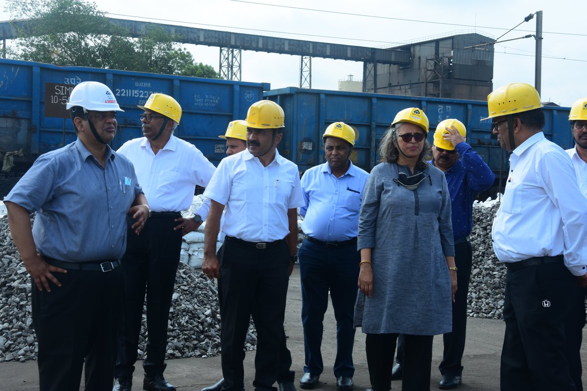 sailcfp's tweet photo. Visit of Hon'ble Chairman, SAIL &amp; Director I/c, BSP to Chandrapur Ferro Alloy Plant (CFP), Chandrapur on 25.06.2022 @SAILsteel @SAILBSP1 https://t.co/ZqylxHozSO