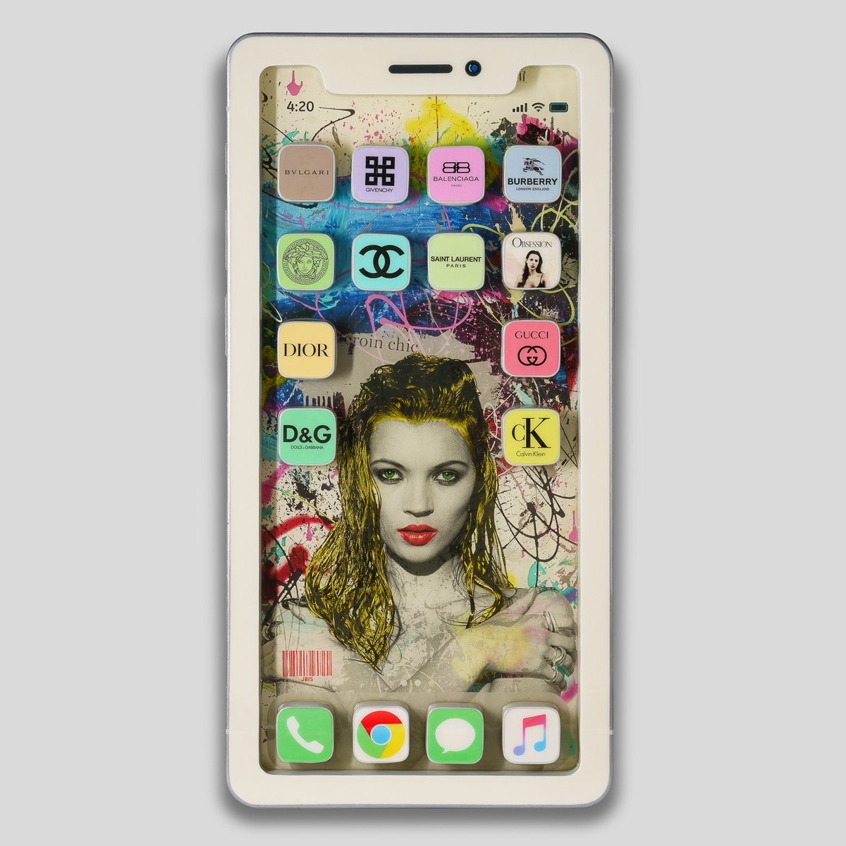 castlegalleries's tweet photo. #HiddenGem | @jbis_art | 'HCHIC (iPhone)'

Taken from the pair’s 'iPhones' collection, this piece is created with wood, polystyrene, printed imagery, abstract art and resin. 

Find out more here: https://t.co/4gzIDtvNoC https://t.co/x5CswGGNFk