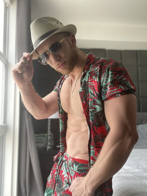 Summer Vibes 🌞 https://t.co/8ZqKrgfuHr<a href="/tag/motivationmonday"class="tags"><span>#motivationmonday</span></a>