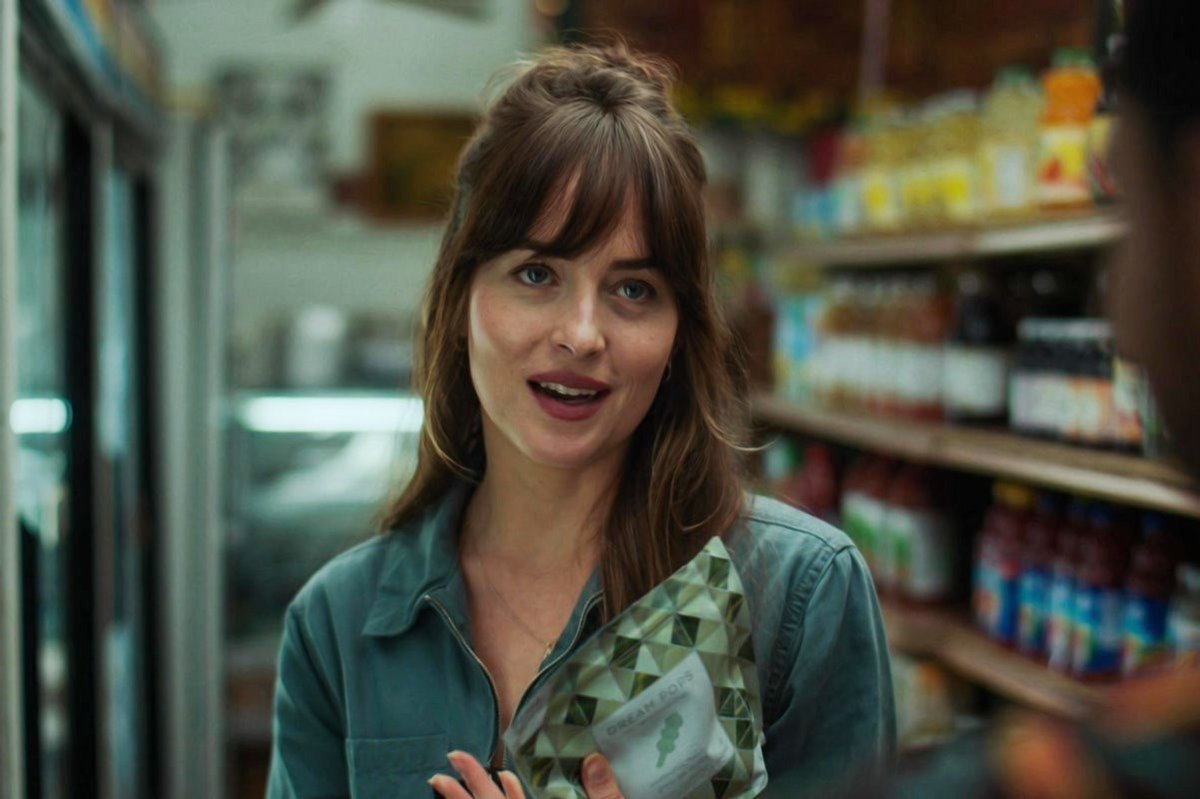 f1nel1ne's tweet photo. dakota johnson in the high note https://t.co/99DsieAa1E