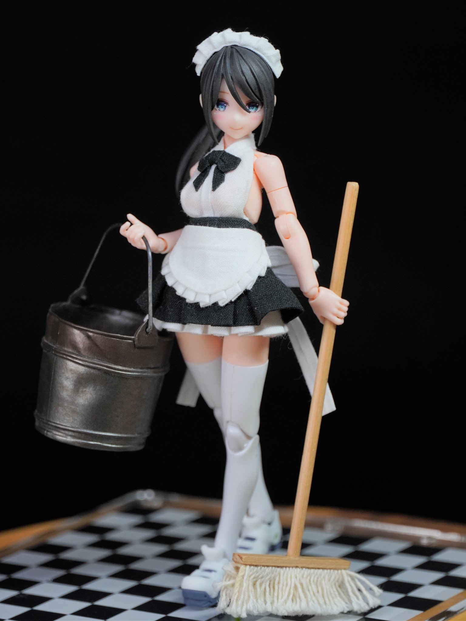 最安値⭐︎ 冥婚の花嫁 Luc くじメイト A賞 ダイカットクッション 五梅えるこ アニメイト通販「くじメイト」から 大人気人外BL『冥婚の花嫁