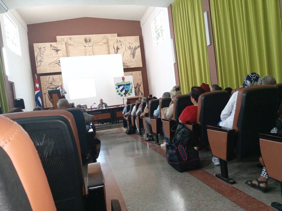 Se efectúa en #Artemisa la #AsambleaMunicipalPoderPopular en la que se analizan con profundidad temas vitales tales como el desarrollo económico y el desarrollo local #ElPoderDeLaVerdad <a href="/NapolesYury/">Yury Vargas Nápoles</a> <a href="/ernestoyudreane/">Ernesto Y. Rodriguez Linares</a> <a href="/YordanDecoro/">Yordan Decoro</a> <a href="/milviabhg/">Milvia Herrera Gonzalez</a> <a href="/OscarPlaceres/">Oscar Pilar Hernández Placeres</a> <a href="/DavidCorderoRi4/">David Cordero Rivero</a>