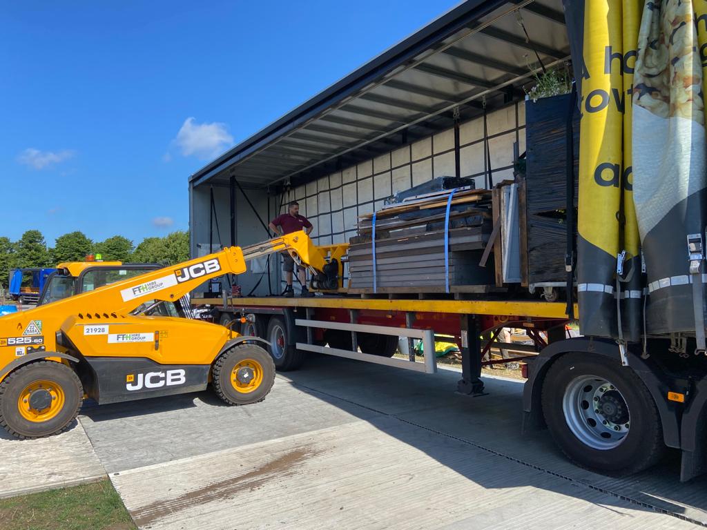 Hot on the heels of #RHSChelsea, we’re now at Hampton Court Palace. The #RHS Garden Festival starts here on 4 July, and we’re setting up. Thanks to our great lorry driver <a href="/GHK1930/">George H Kime & Co</a> for getting us here. We’ll keep you updated on stand progress over the next few days! <a href="/The_RHS/">The RHS</a>