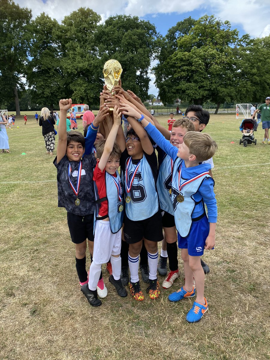 mallschoolhead's tweet photo. And well done to the Y3/4 team England. A very exciting final won on penalties! https://t.co/ADrnQo8ZY7