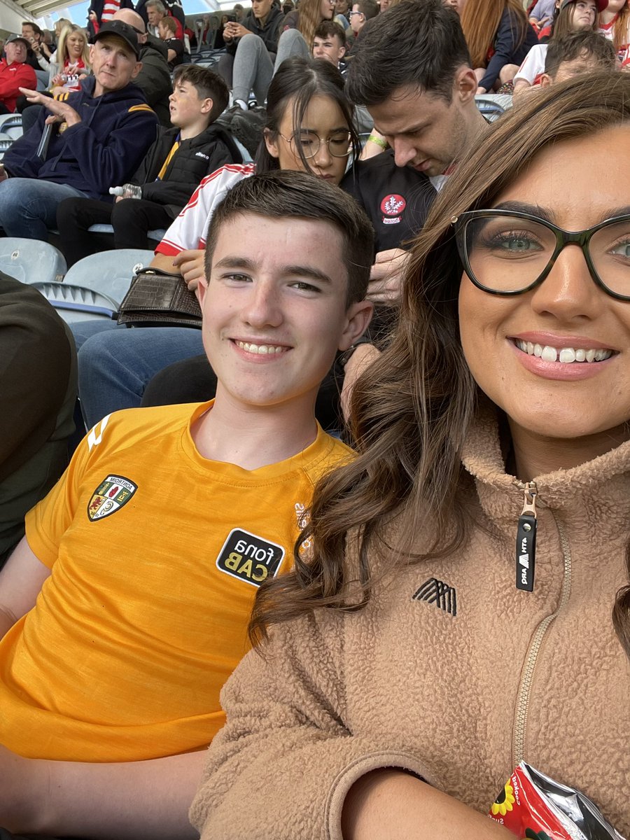 Claire Owens tweet media