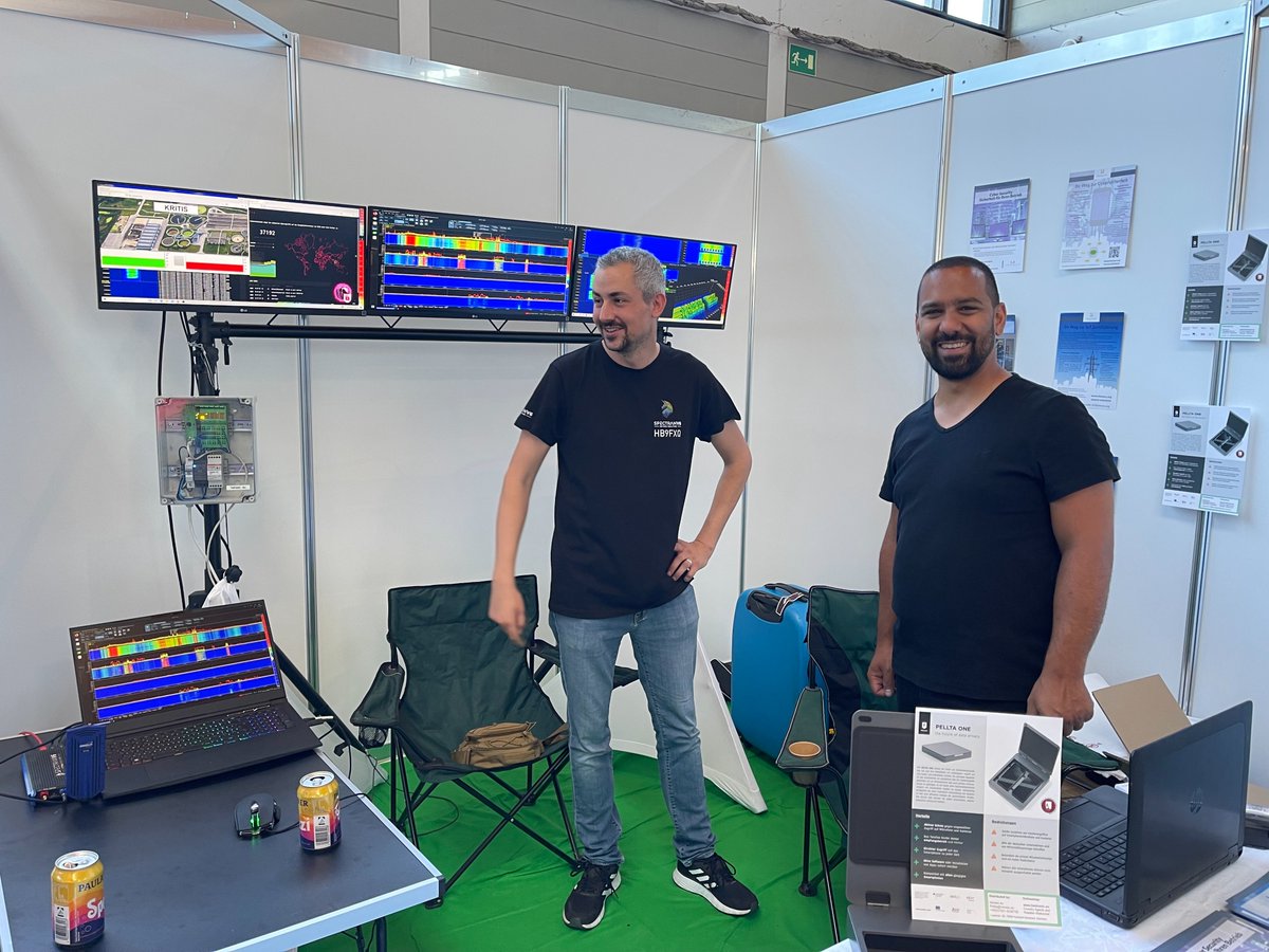 Aaronia_AG's tweet photo. Lots of interest for the SPECTRAN V6 at the HAM RADIO in Friedrichshafen!
Visit our sales partner "Hansec" at booth 304 hall A1.
https://t.co/TGjqjkFGKS
#aaronia #SPECTRAN #SDR #SpectrumAnalyzer #RF #hamr #hamradio https://t.co/5gS0NC6qEV