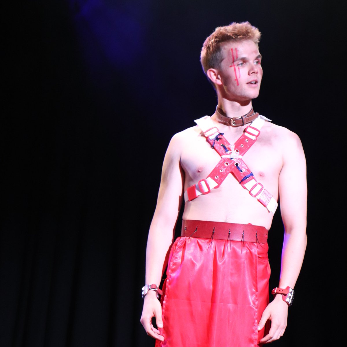 jackmacgeorge's tweet photo. Last two shows of ‘TITUS ANDRONICUS’ today! Honestly thrilled with the show that @TheRealBiddle has created, I have never had so much fun playing a character. 

This whole experience has been incredible and I feel so ready to step out into this crazy industry!

@FourthMonkeyTC https://t.co/sXAe0O7F5r