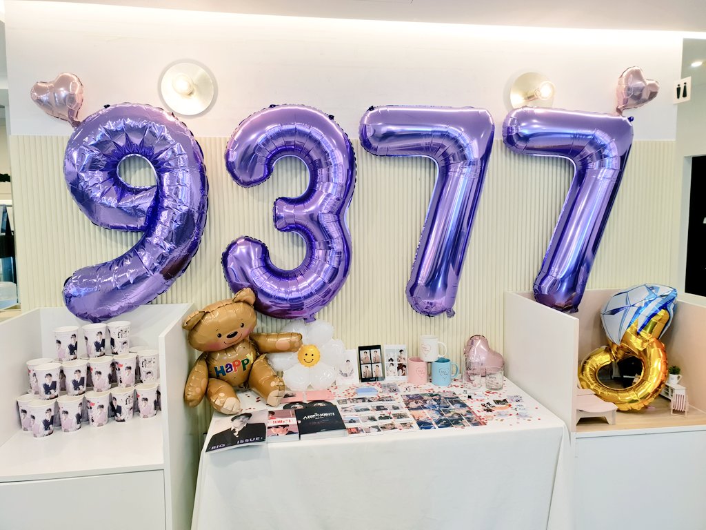 yolo_8282's tweet photo. @93Errorcode77 220625 시에러 카페 로우 필름카페 후기! 입구에서부터 한복 입은 솸찬이 반겨준 카페! 내부는 아기자기하니 진짜 넘 이쁘게 꾸며져 있고 특전도 다 넘 귀엽고 럭드는 11개 했는데 8,9,11번만 왕창 나왔다는🤣그래두 완성하니 넘 예쁘다! #시맨틱에러 #박서함 #박재찬 #Errorcode_9377 https://t.co/MQReWcJHrH