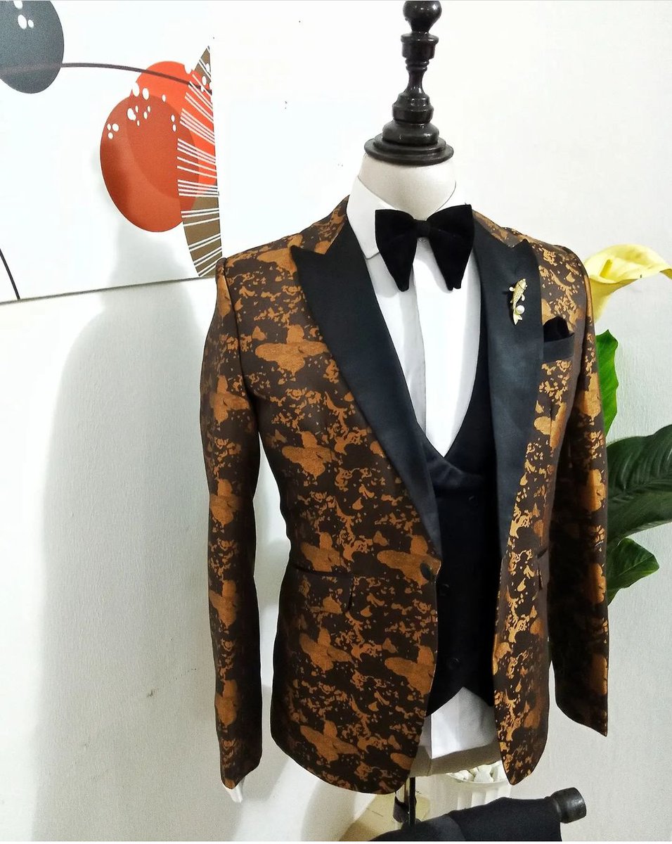 RealsFashion's tweet photo. A gold and black shaw lapel jacket with a waist coat and a matching pant.
Price:₦65,000 
 DM / Call / Whatsapp
☎️ 08062197254
 Visit our IG page👇
https://t.co/ELTtPZwYpQ

#DaBaby
#Suits
#NaomiCampbell
#sege
#DavidHundeyin
#ASUUstrike
Please help me retweet my hustle https://t.co/tIYqB660bg