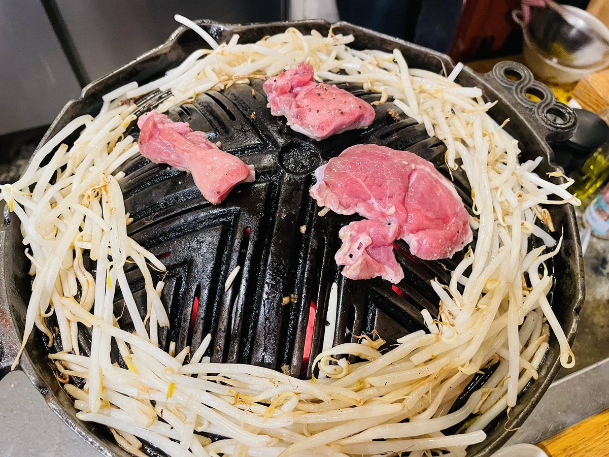 あっつい日こそ熱いモノ！
ジンギスカンやー
#肉汁屋
#新橋