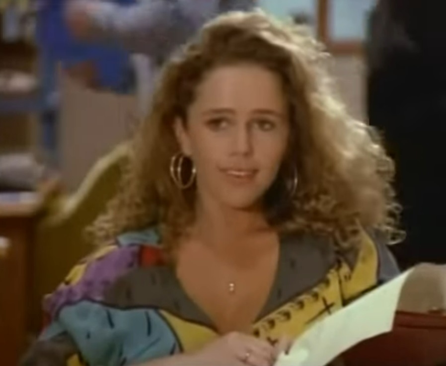 A Happy Birthday to Lucy Benjamin who is celebrating her 52nd birthday, today. 