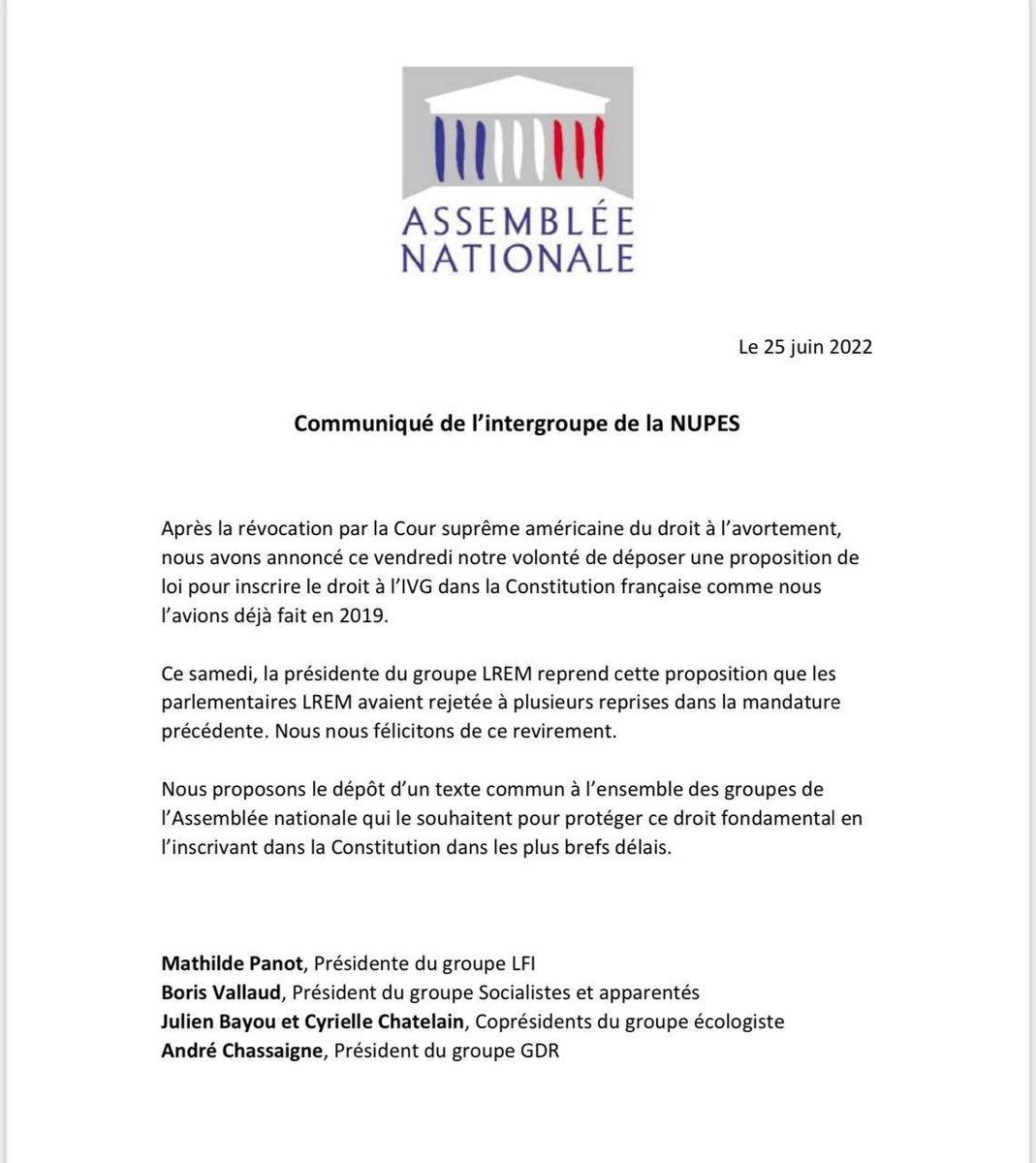 Parti socialiste (@partisocialiste) on Twitter photo 🏛 Après la révocation par la Cour suprême américaine du droit à l’avortement, l’intergroupe de la #NUPES propose le dépôt d’un texte commun à l’ensemble des groupes de l’Assemblée nationale pour inscrire ce droit fondamental dans la Constitution.
cc <a href="/socialistesAN/">Députés Socialistes et apparentés</a> <a href="/BorisVallaud/">Boris VALLAUD</a> 🏛 Après la révocation par la Cour suprême américaine du droit à l’avortement, l’intergroupe de la #NUPES propose le dépôt d’un texte commun à l’ensemble des groupes de l’Assemblée nationale pour inscrire ce droit fondamental dans la Constitution.
cc <a href="/socialistesAN/">Députés Socialistes et apparentés</a> <a href="/BorisVallaud/">Boris VALLAUD</a>