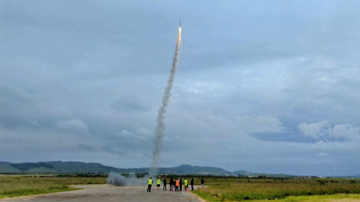 Brilliant to see 10 successful rocket launches yesterday as part of the #Mach22 Competition at Spaceport Machrihanish 🚀🌟

If you're coming along to our community open day today, make sure you tag us in your photos!
