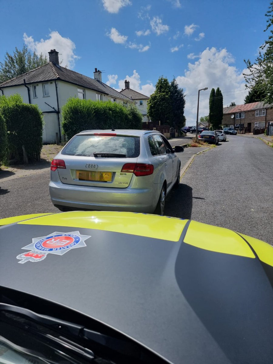 gmptraffic's tweet photo. This vehicle came to the attention of #XT51 in #Prestwich due to the manner of driving. Vehicle stopped and the driver was found to have no insurance! Vehicle seized and driver reported. https://t.co/K9RpUzLIQD