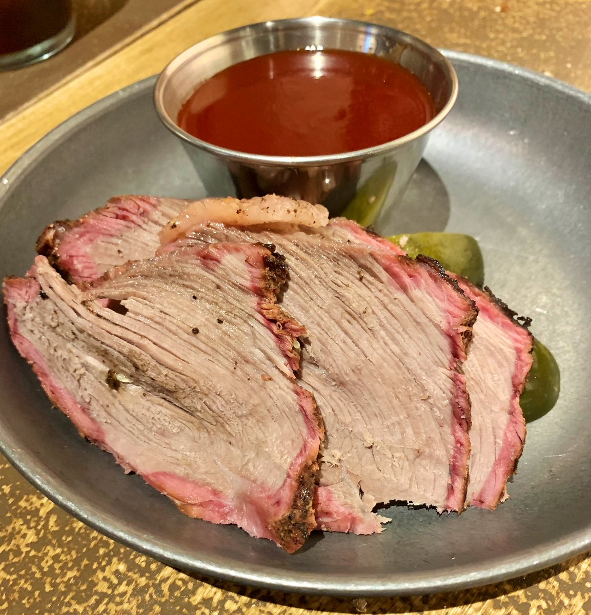 RoderoRaul's tweet photo. Samos bbq. 

Nachos.

Cheeseburger. 

Picaña. 

Brisket. 

Auténtica bbq 🇺🇸 https://t.co/oTzcElsR91
