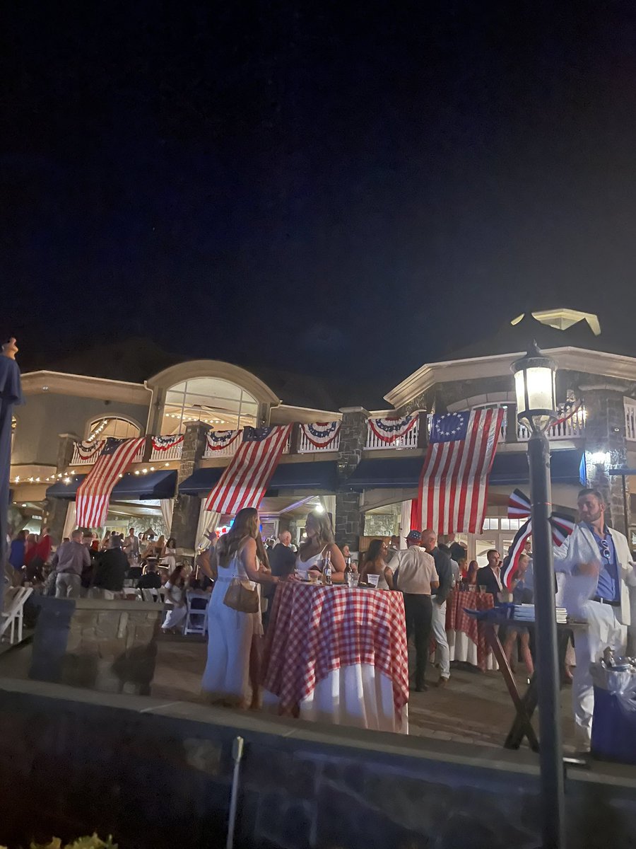 hb_lambert's tweet photo. Celebrated the @AmericanCancer Society &amp; all they do last night at the Red White &amp; Blue Party, sponsored by @HarrisBeach ! 🇺🇸 Glad to work for a firm who supports their employees' favorite causes. 

#harrisbeach https://t.co/L6kfQgwIkv