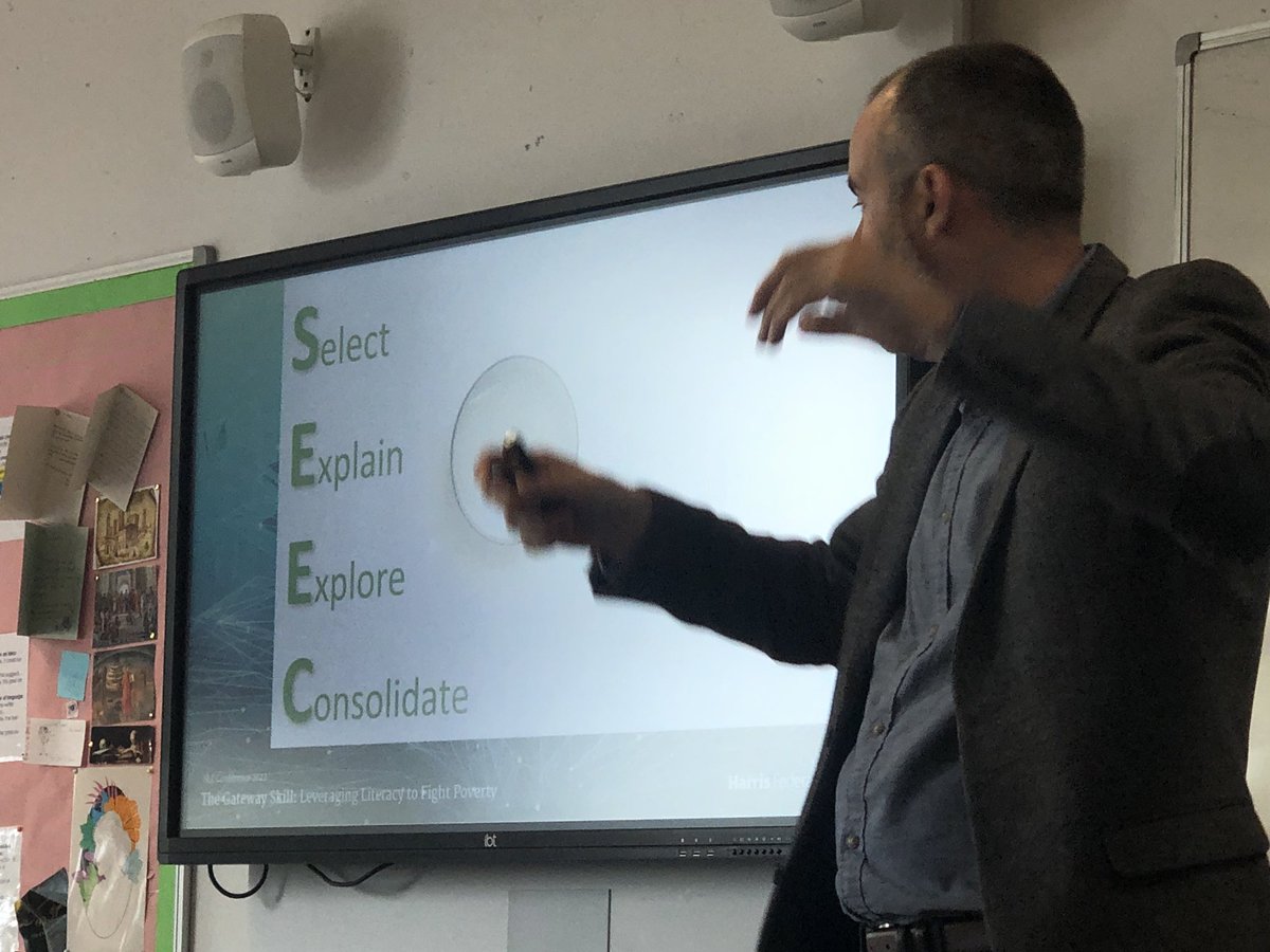 mdrakes1's tweet image. Great session exploring #vocabulary instruction strategies with @AlexJQuigley @EducEndowFoundn for practical subjects. 
Select
Explain
Explore
Consolidate 
What techniques are we embedding across our @HarrisFed schools? #literacy #thinkharris