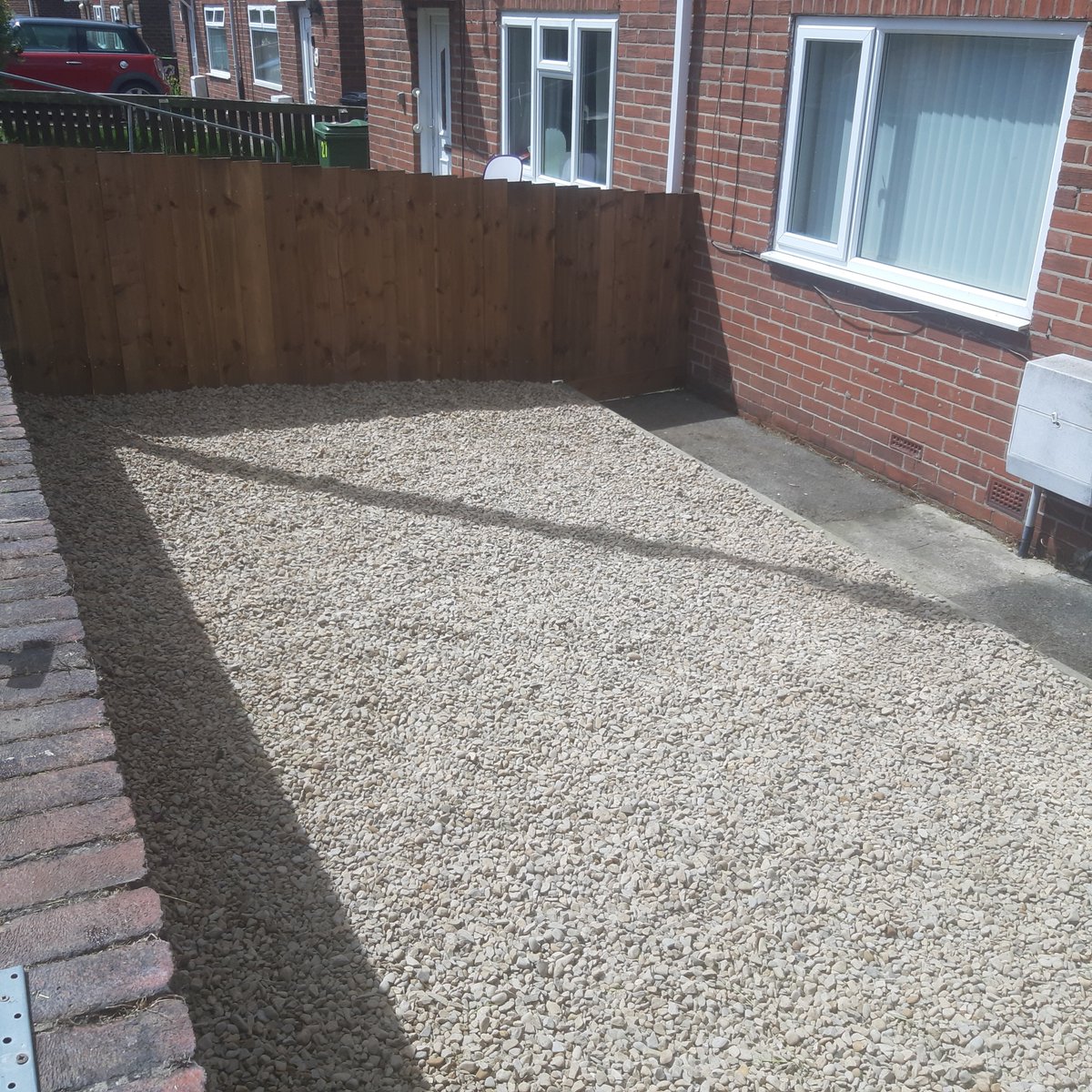 Ext_maintenance's tweet image. Quick garden turn around for an elderly couple. No maintenance needed. #landscape #gardening #hardwork #EXT