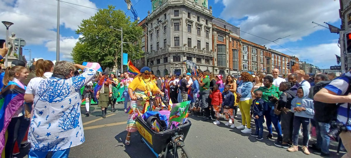 DubCityCouncil's tweet photo. 🏳️‍🌈🏳️‍⚧️ Amazing atmosphere in Dublin for Pride! #PrideParty #pride #DublinPride 🌈 https://t.co/tMz7Oy3YFe