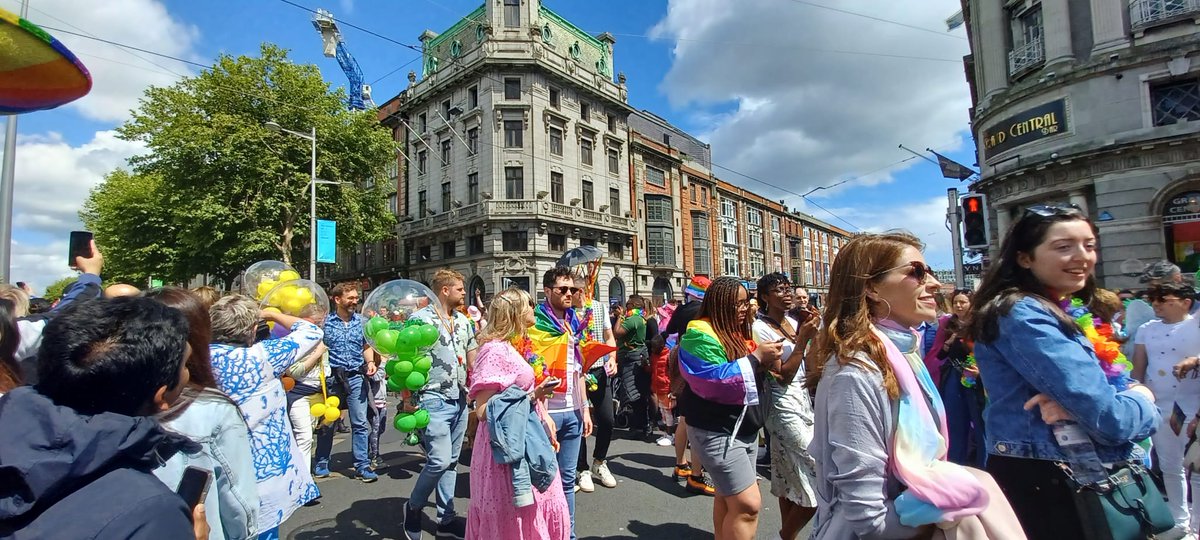 DubCityCouncil's tweet photo. 🏳️‍🌈🏳️‍⚧️ Amazing atmosphere in Dublin for Pride! #PrideParty #pride #DublinPride 🌈 https://t.co/tMz7Oy3YFe