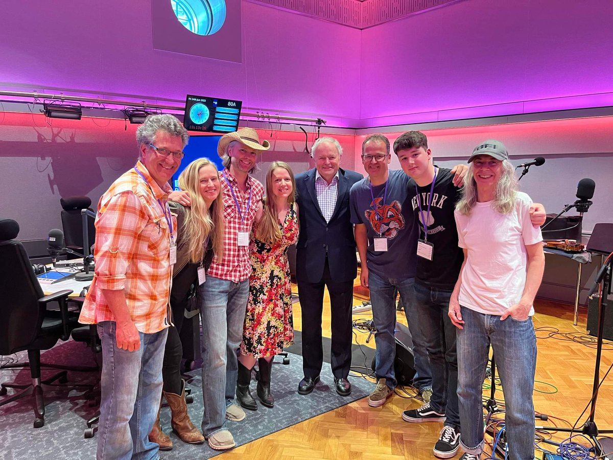 The Rosellys (@therosellys) on Twitter photo Tonight!! 6.15pm <a href="/BBCRadio4/">BBC Radio 4</a> #LooseEnds then ALBUM LAUNCH GIG <a href="/the_bear_club/">The Bear Club</a> Luton with @theflyinas. Doors 7pm tickets: the-bear.club/whats-on Tonight!! 6.15pm <a href="/BBCRadio4/">BBC Radio 4</a> #LooseEnds then ALBUM LAUNCH GIG <a href="/the_bear_club/">The Bear Club</a> Luton with @theflyinas. Doors 7pm tickets: the-bear.club/whats-on