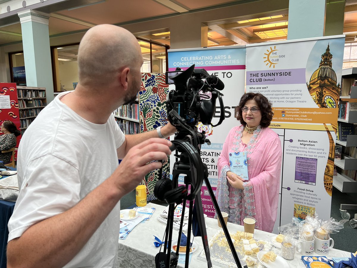BazzwellsPhoto's tweet photo. What a wonderful #MACFESTBOLTON event. MACFEST, @sunnyside_club and @BoltonLMS The arts bringing the community together. https://t.co/Bb9Ra4ylJB