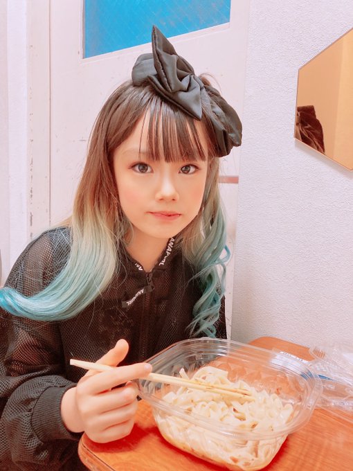 Twitterのコスプレ画像2