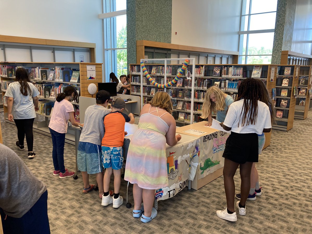 Was amazing to venture out into our fabulous <a href="/NiagaraFalls/">Niagara Falls Canada</a> community again! Loved riding the city bus @NRTransit, visiting @NFPLibrary and picnic and play in the park! Thank you #community !!@JamesMordenDSBN