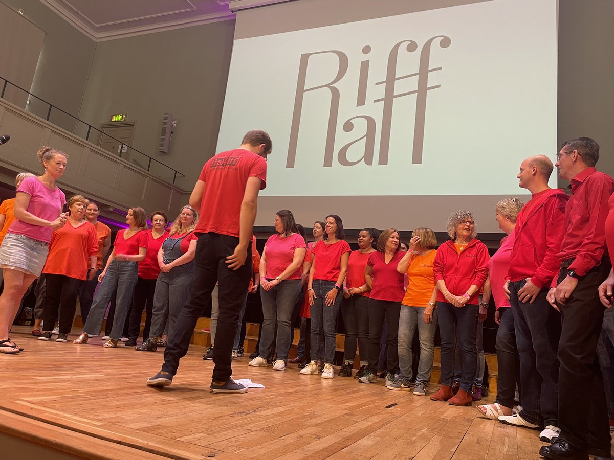 We continue our inaugural #SingingCity day <a href="/stgeorgesbris/">St George's Bristol</a> with the vibrant <a href="/RiffRaffChoir/">Riff Raff Choir</a>. Lovely songs 🎶