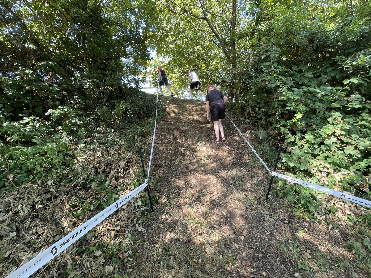 This course has everything... Cobbled streets, steps, a former prison, and grass. It's gonna be a fun race tomorrow.