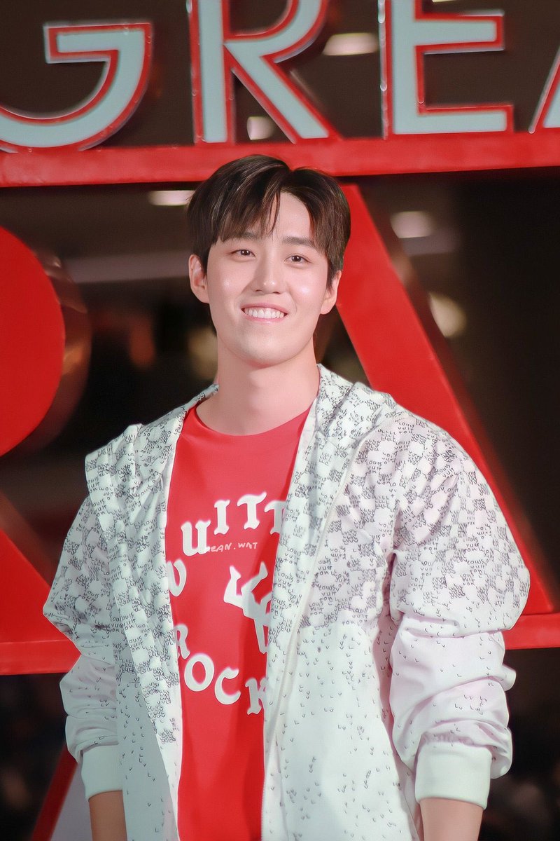 LanlaSummer's tweet photo. รักจังเลย #thanapob_lee  
เครดิตรในรูป https://t.co/Ipu0cWuy0J