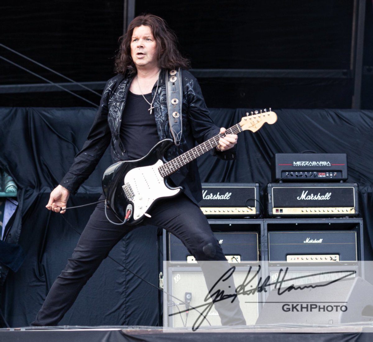 John_Norum's tweet photo. Thank you 𝗡𝗢𝗥𝗪𝗔𝗬, awesome crowd! You really made our day special! Ian and I want to move back.. he. Also met up with my good friend Åge Sten Nilsen who sings on a few songs on my forthcoming album  𝗚𝗢𝗡𝗘 𝗧𝗢 𝗦𝗧𝗔𝗬. Check out my 𝗻𝗲𝘄 (... ) https://t.co/mgZbCc7ZN6 https://t.co/kyU96E3ZdX