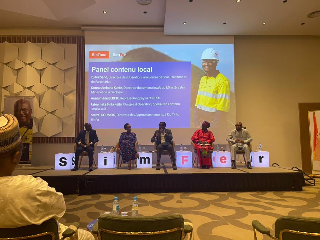 ansberete's tweet photo. Grand plaisir de participer aux discussions sur le contenu local à l’initiative de @riotintosimfer dans le cadre mega projet transformateur Simandou, véritable espoir pour la #Guinee. Ensemble  pour transformer volontés et engagements en actions pour l’impact...
@UNIDO_Guinea https://t.co/gOIOxunp0m