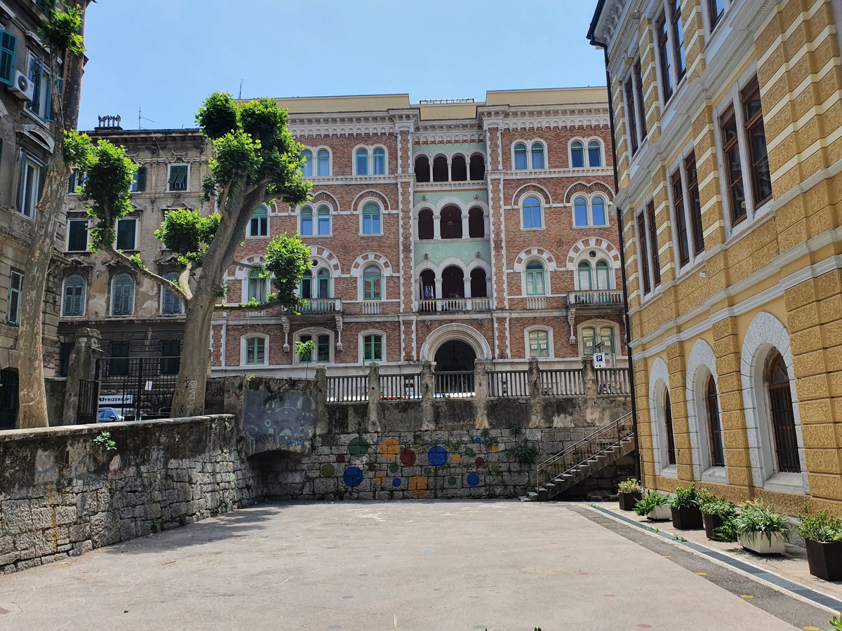 RJonTourUK's tweet image. NEW POST - The first edition of my guide to #Rijeka in #Croatia so far. Its a rather nice port city and known in some circles as Zagreb on Sea.
rjontour.com/rijeka-croatia/ #travelblogger