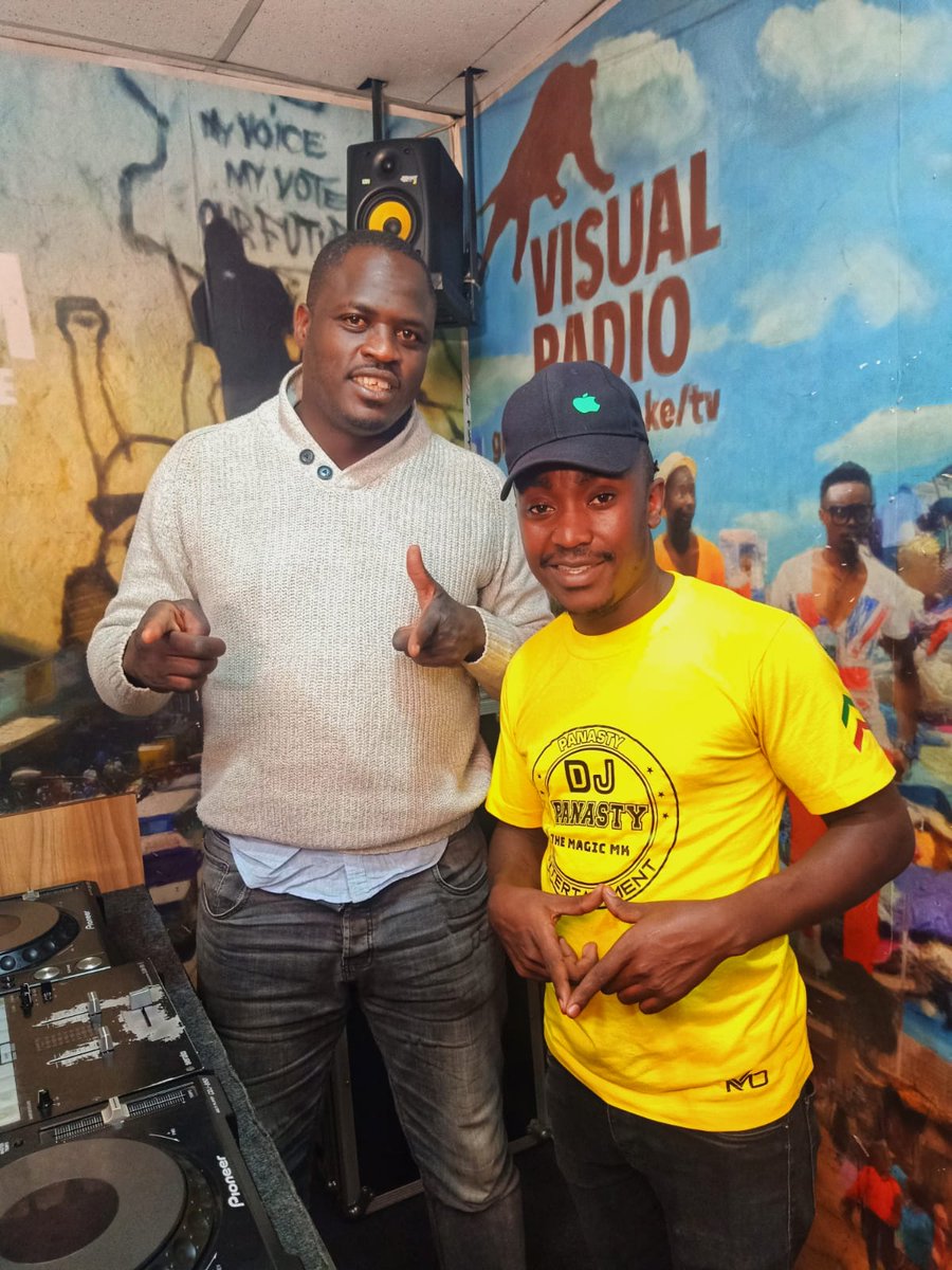Weekendi yako iko vipi ? 
Imefika ile githaa ya Sports na Reggae vile inafaa ndani ya stenje yako power.
Jiwachilie itunice #Offside 
@polosa_5 alongside <a href="/PanastyDeejay/">Deejay panasty</a> x <a href="/mojezzkabro/">Mojezz</a>