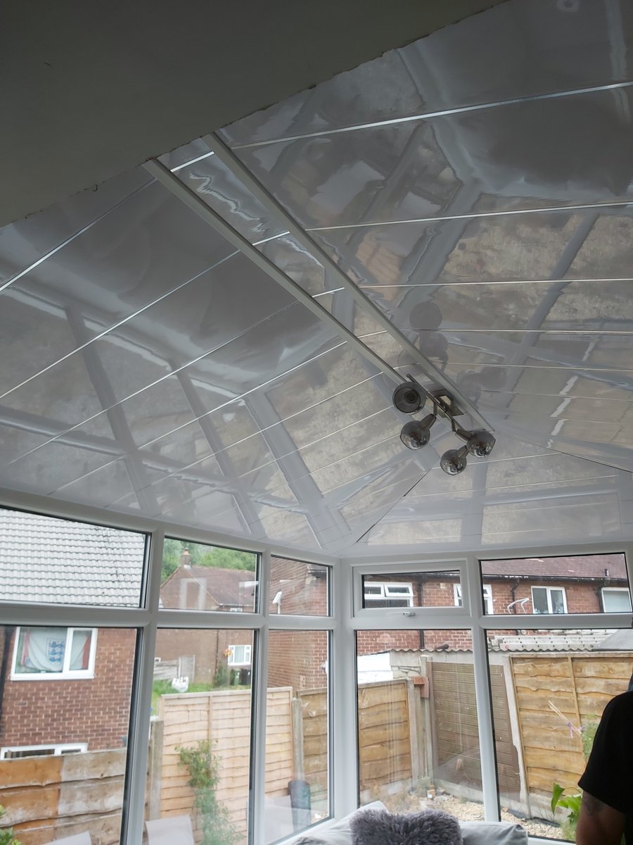 daveplumbing2's tweet photo. Before and after new solid conservatory roof added Stalybridge with pvc panelling #roof #pvcleggings #pvcpanels #conservatory #conservatorydecor #lighting #lightingdesign https://t.co/WhlklZVE59