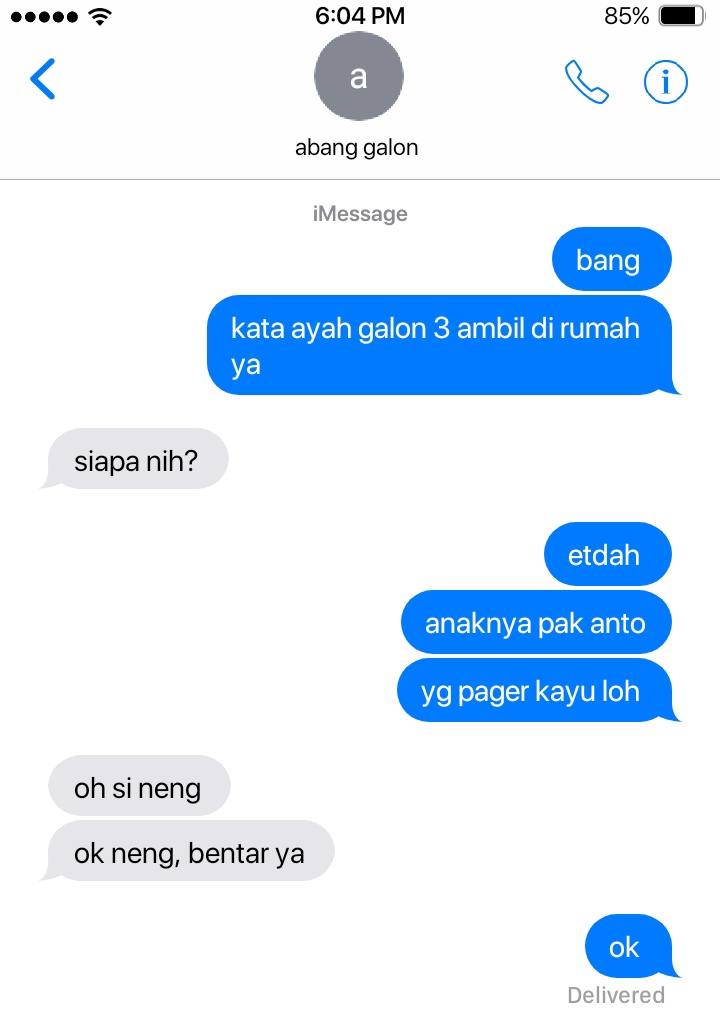 pageofchel's tweet photo. "Ternyata selama ini galon ku diantar orang kaya."

– jung jaehyun few tweets au. https://t.co/Yyqb2oFTMb