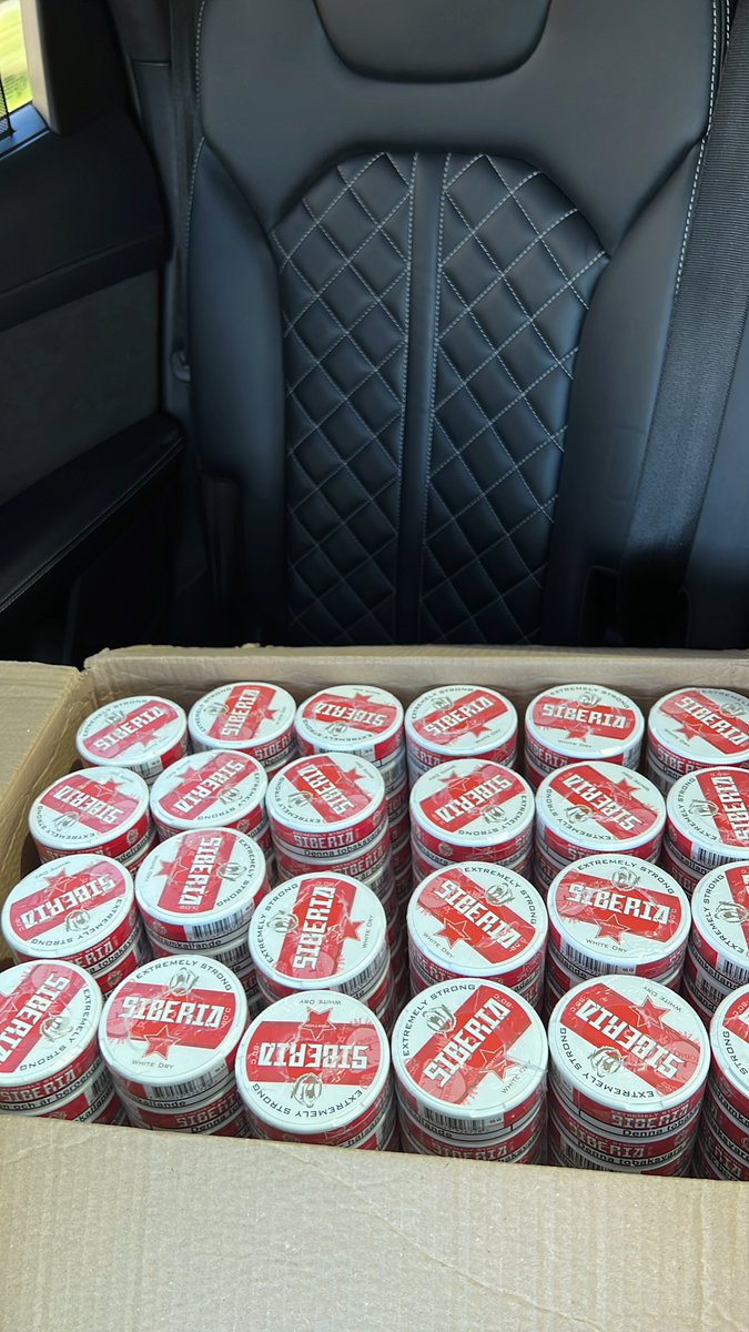 SnusManchester's tweet image. Full box of Siberia 16G / boxes available 📦 deals on multiple sleeves, drop me a message📩 loads of stock available ✅ ✈️ 🔥😮‍💨 #snus #siberiasnus #siberia #snus #sibs #siberia16G #manchestersnus #snusmanchester