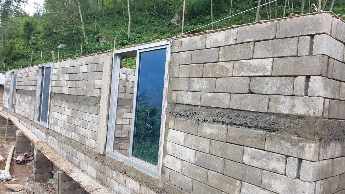 Everestclimber's tweet photo. Our 3rd school in Nepal is going up quickly. Almost time to move onto our 4th school. #golivillage #nepal #buildaschool #remotenepal https://t.co/PJTxgAuofX