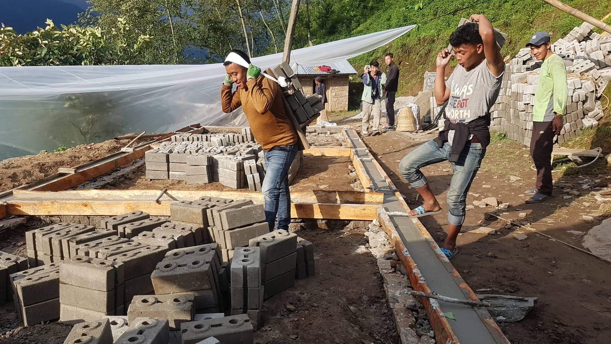 Everestclimber's tweet photo. Our 3rd school in Nepal is going up quickly. Almost time to move onto our 4th school. #golivillage #nepal #buildaschool #remotenepal https://t.co/PJTxgAuofX