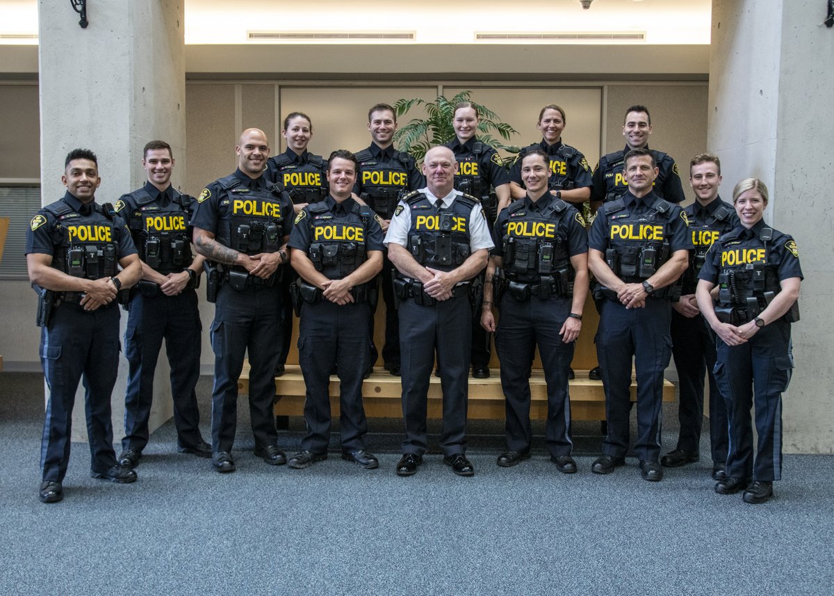 OPP_ER's tweet photo. Congratulations to the #OPP Provincial Constables that graduated this week as part of Class 496. 13 new officers are joining detachments across East Region. #Comunity #FutureOfPolicing ^ec https://t.co/K7K0VswXFv