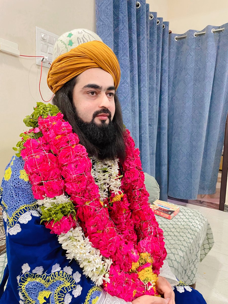 ZarifBabaa's tweet photo. Khwaja Zarif Baba
Syed Zarif Chishti
Zinda Wali, Sufi Saint, Leader Of Chishti Sisila
Zarif Chishti
Zarif baba
Khwaja Garib Nawaz Moinuddin Chishti Ajmer Sharif Ka Dada Murshdi ke Aulad se 
⁦#ZarifBaba⁩ #SyedZarifChishti⁩ ⁦#KhwajaZarifbaba
👑ज़रीफ बाबा 🌹 ZARIF BABA 🌹 https://t.co/JYx25TpJbt