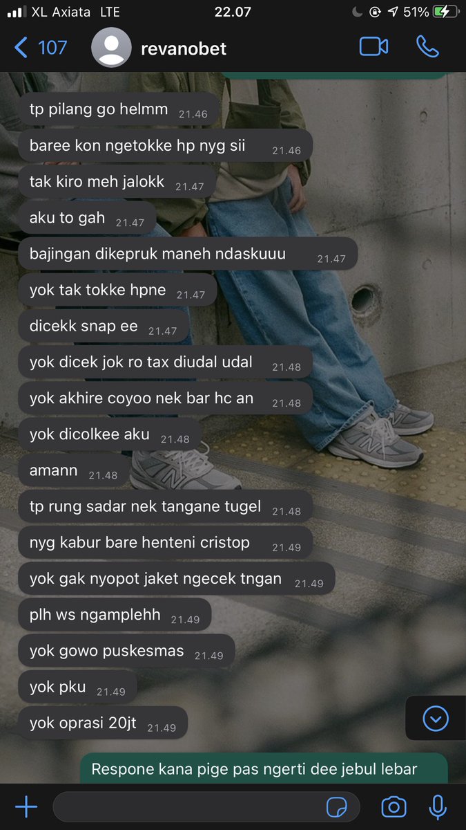 Tulung di bantu share yo🙏🏻

Bukan bagian dari supporter, tapi kena sweeping di magelang. Ini awalnya habis nonton Gigs di jogja. Kejadian malam tadi di sekitar salaman. Dikira salah satu dari bagian suporter bola

Sumber:  <a href="/Haydams3/">damsghvf_______</a>