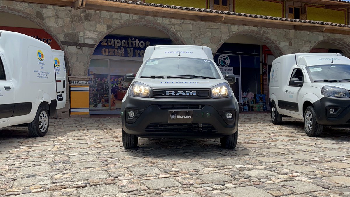 ADNautomotriz's tweet photo. #ADNtestDrives #RamPromasterRapid 2022 cuenta con dimensiones convenientes, traducidas en agilidad y gran capacidad de carga.
Largo 4.40m Ancho 1.64m Alto 1.90m
Capacidades; carga 650kgs / Volúmen 3,345Lts / arrastre 400kg
FULL TESTDRIVE
🎬👉🏻 https://t.co/cEK3ROrBPa https://t.co/dBnpQZYCLt