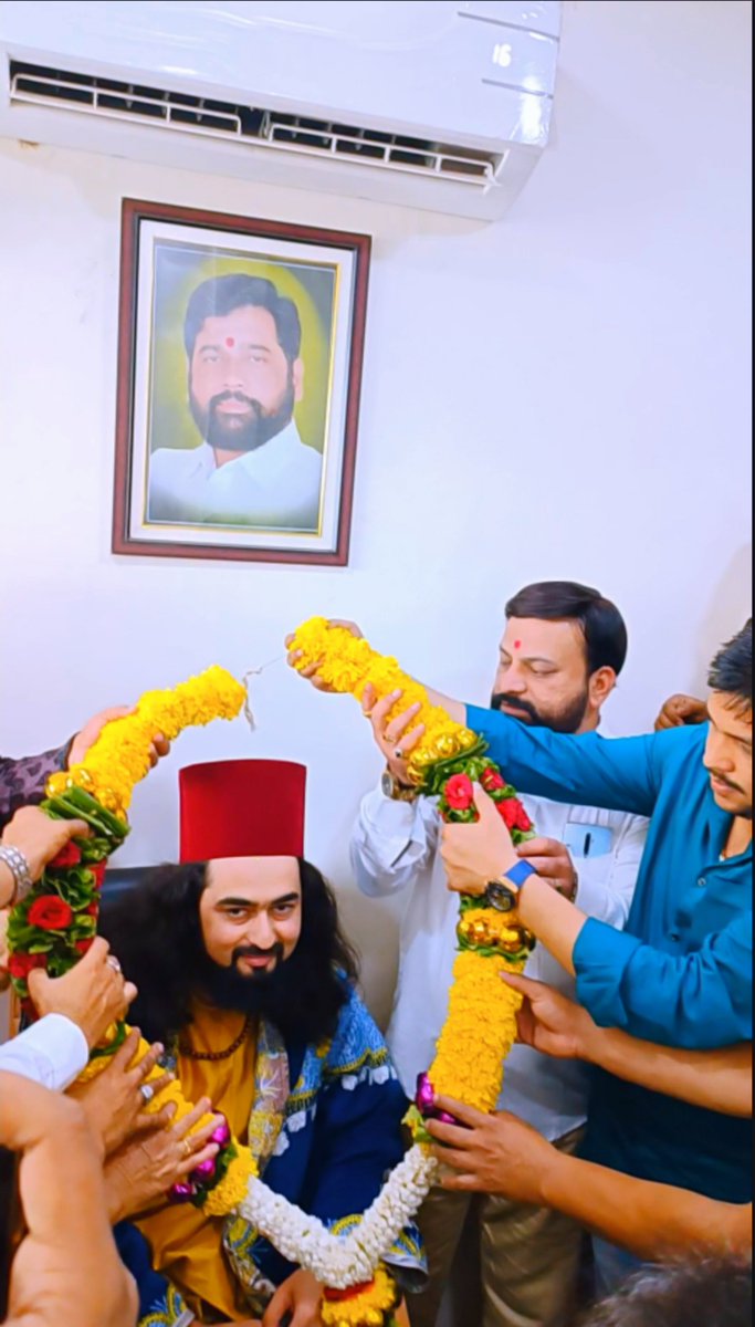 Baba_Zarif's tweet photo. Khwaja Zarif Baba
Syed Zarif Chishti
Zinda Wali, Sufi Saint, Leader Of Chishti Sisila
Zarif Chishti
Zarif baba
Khwaja Garib Nawaz Moinuddin Chishti Ajmer Sharif Ka Dada Murshdi ke Aulad se 
⁦#ZarifBaba⁩ #SyedZarifChishti⁩ ⁦#KhwajaZarifbaba
👑ज़रीफ बाबा 🌹 ZARIF BABA 🌹 https://t.co/OeUrjxIJaH