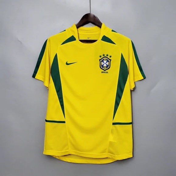 If Gabriel Jesus signs for Arsenal in the next week, we’ll giveaway 1x 2002 Brazil Home kit! 🇧🇷🔴 To enter: 1️⃣ RT this tweet 2️⃣ Follow us & @TFSCUK Winner announced soon! 🤞